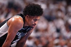 哈珀:上赛季我们没夺冠 这赛季我们将保持和上赛季一样的心态