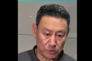 李楠:新外援表现不错 年轻球员经验不足 想赢球又想练兵确实很难
