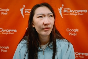 韩旭:希望有机会再来WNBA 我在这学到很多 也把经验带到了国家队