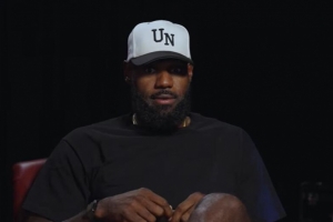 蜘蛛直播-免费无插件直播在线观看_蜘蛛直播nba免费高清现场直播